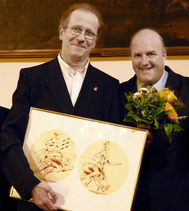 Siegfried Eckert (links) von der Baske...Ehrenpreis der Deutschen Sportjugend.   | Foto: bamberger