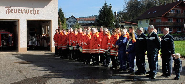Die Freiwillige Feuerwehr Weitenau nac... selbstlosen Einsatz gab es Metzgete.   | Foto: Hans-Jrgen Hege