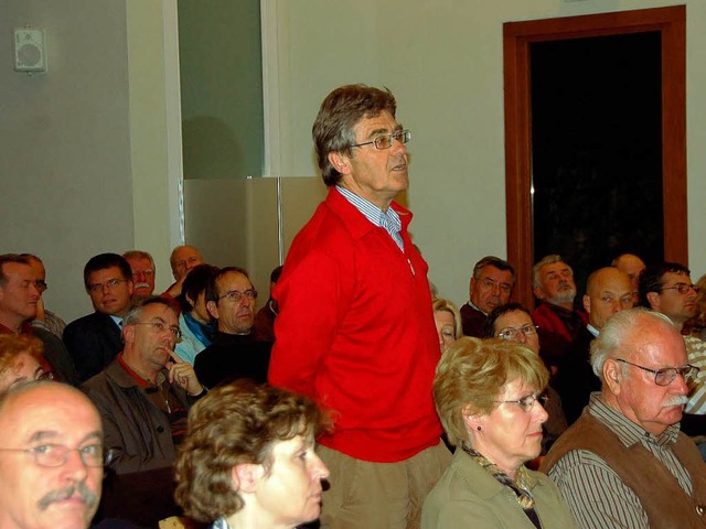 Mehr als 150 Menschen  kamen in Bad S...er das geplante Pumpspeicherkraftwerk.  | Foto: katharina Wetzel