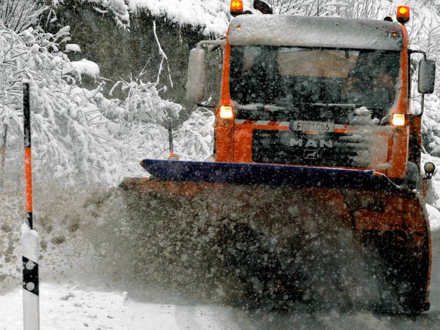 Im Einsatz: Rumdienst auf der B 317 am Feldberg.   | Foto: Patrick Seeger