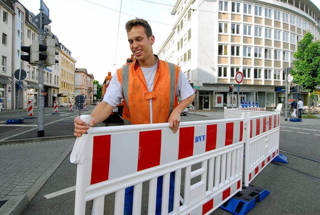 Weg mit der Absperrung: Von Freitag an...ner generalsanierten Gnterstalstrae.  | Foto: Michael Bamberger