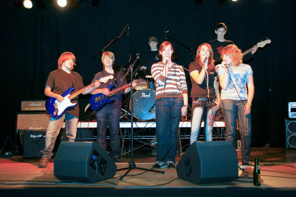 „The Futures“, die Band von der Schlchttalschule unter Leitung von Musiklehrerin Sonja Dannenberger, erfreute die Konzertbesucher am Samstagabend in der Schwarzwaldhalle.