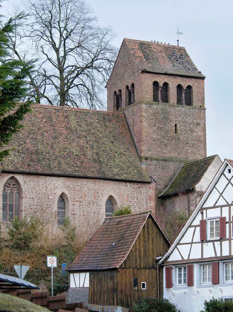 Eines der ltesten romanischen Baudenkmler  Mittelbadens ist die Burgheimer Kirche St. Peter. Erbaut vom 8. bis 15 Jahrhundert.