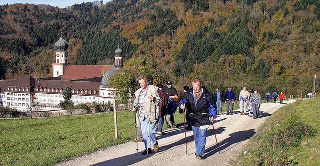 Durch die herbstlich gefrbte Landscha...n Wandertag am Sonntag in Mnstertal.   | Foto: Eberhard Gross