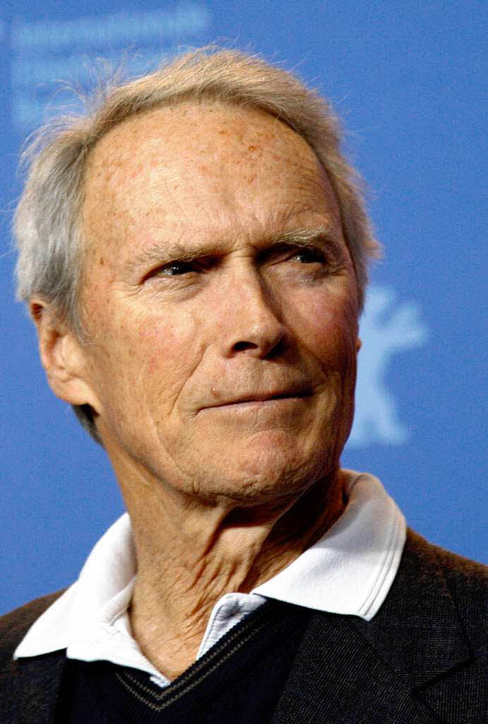 In dem Film „In the Line of Fire“ beschtzte er als Bodyguard den US-Prsidenten – jetzt gibt Clint Eastwood McCain seine Stimme.