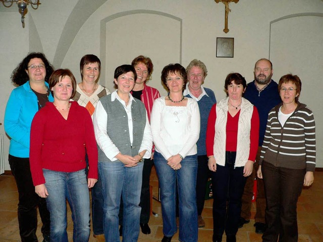 Vorstandsteam  und Neumitglieder (von ...ler, Thomas Fritz und Angelika Werner.  | Foto: Arnold Gisi