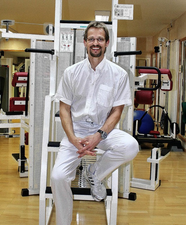 Arno Balk hat gut Lachen: Seit 20 Jahr...e,  Naturheilkunde und Fitnessstudio.   | Foto: Karin Kaiser