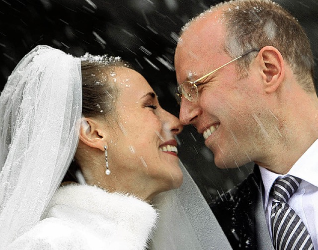 Damit die Trauung perfekt klappt, muss die Hochzeit gut vorbereitet sein.  | Foto: dpa