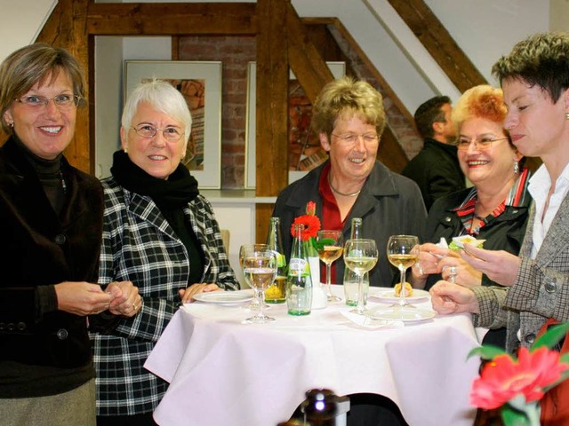 Vereinsvertreterinnen unterhielten sic...n Schluchsee&#8220; mit der Landrtin.  | Foto: Roswitha Klaiber