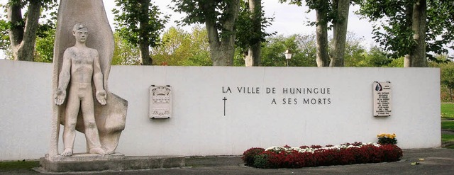 Die Gedenksttte in Huningue mahnt zum Frieden.    | Foto: Bartl