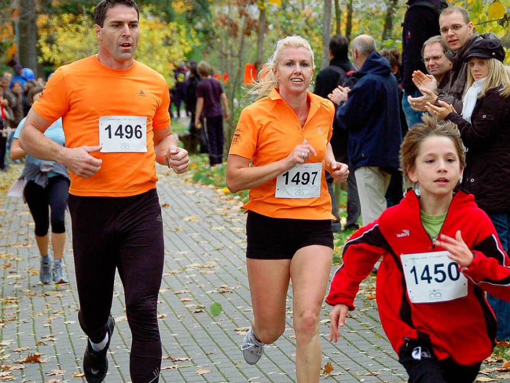 10. Bad Krozinger Herbstlauf durchs Herbstlaub. 10. Bad Krozinger Herbstlauf durchs Herbstlaub.
