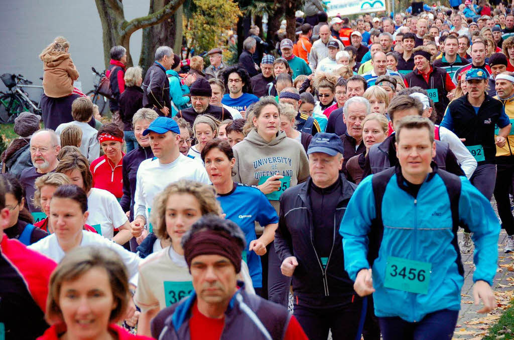 10. Bad Krozinger Herbstlauf durchs Herbstlaub. 10. Bad Krozinger Herbstlauf durchs Herbstlaub.