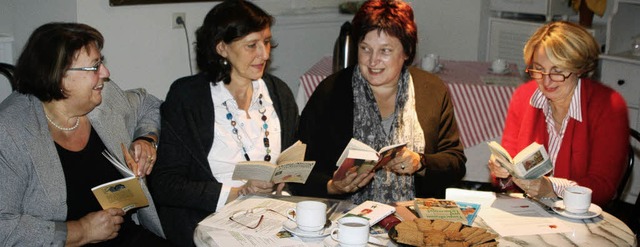 Das erste Projekt von &quot;Literatur ...ibinger und Evelyn Flgel (von links).  | Foto: Gerda Oswald