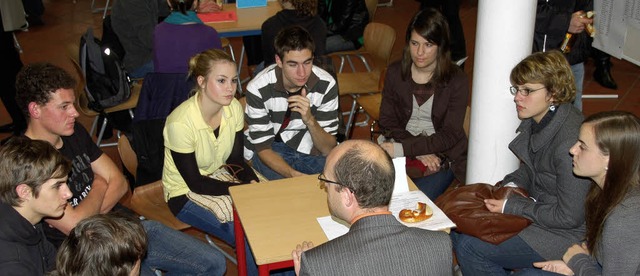 Mllheimer Gymnasiasten   informierten sich ber verschiedene Berufe.   | Foto: sigrid umiger