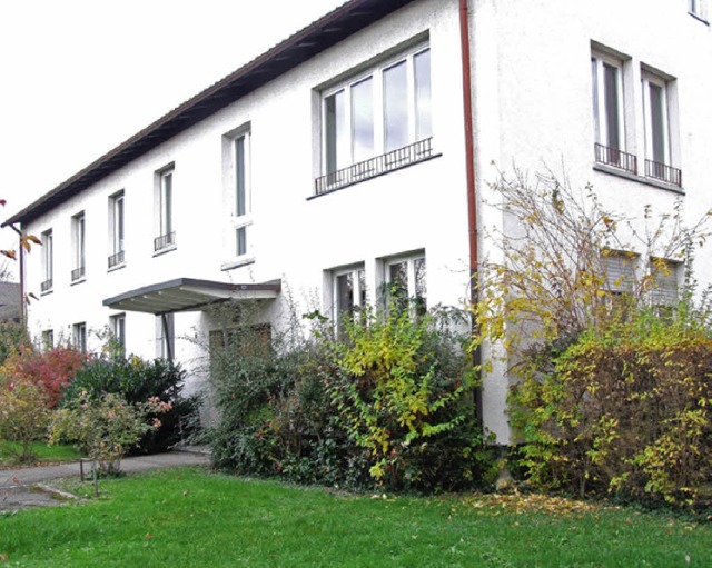 Pfarrhaus bei der Christuskirche:  Es soll  Wohnungsbau  Platz machen.   | Foto: David-Wenk