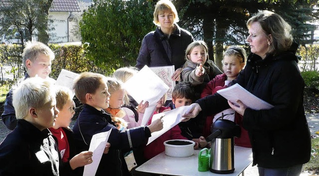 Eifrig b ei der Sache: Hartheimer Kinder beim Bibeltag   | Foto: BZ