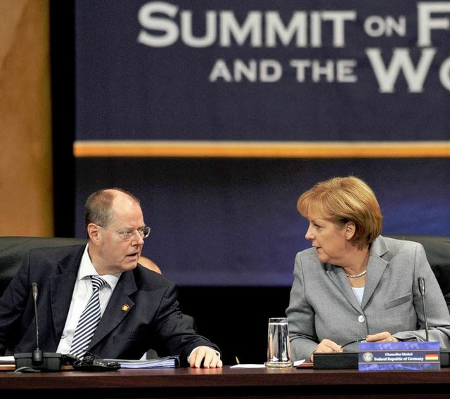 Finanzminister Peer Steinbrck und Ang...aten Deutschland auf dem Finanzgipfel.  | Foto: ddp