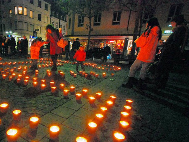 Der Senser Platz im ungewohnten Lichterglanz.   | Foto: Barbara Ruda