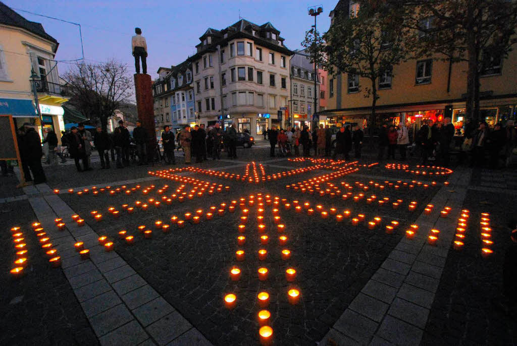 Kerzenlicht fr Gerechtigkeit in Lrrach