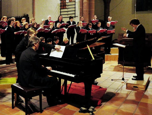 Dirigent Hermann Feist hatte seinen Pr...ossinis sinnliche Messe  eingestellt.   | Foto: Wolfgang Knstle