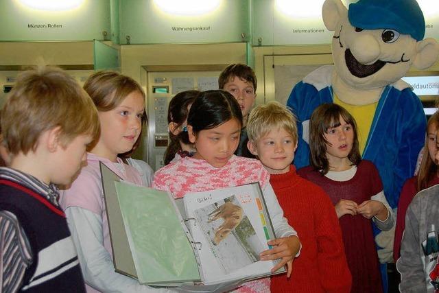 Zeitung in der Schule: Mit B. Zetti in der Bank