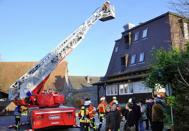 <Bildtext>Bei der Feuerwehrbung am Ho...erk &#8222;gerettet&#8220;.</Bildtext>  | Foto: hans-jochen voigt
