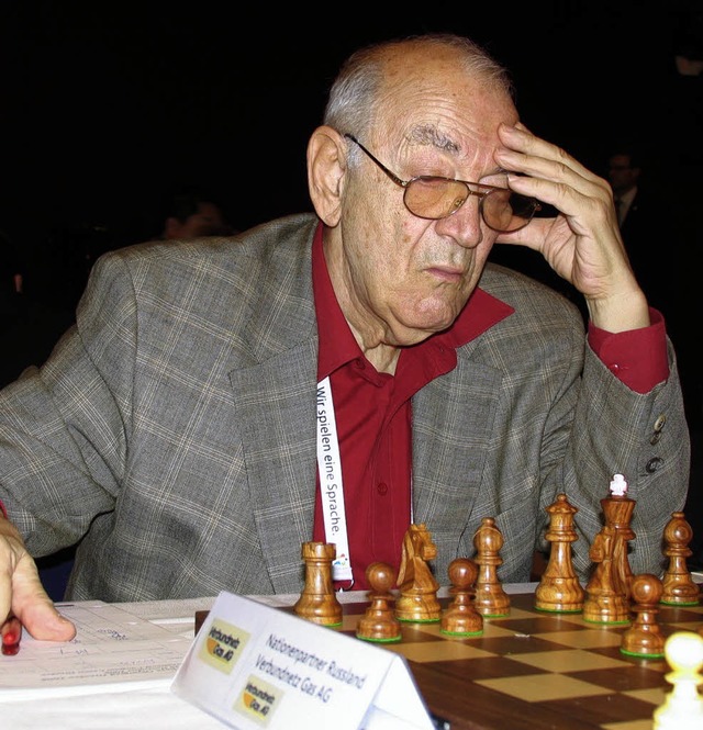 Er liebt Partien, die lange dauern: Schach-Veteran Viktor Kortschnoi   | Foto: metz