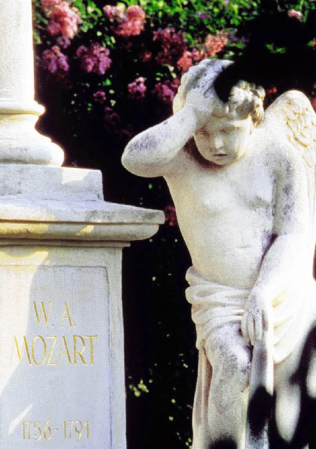Letzte Ruhesttte des Genies:  Wolfgan...auf dem Friedhof St. Marx  beigesetzt.  | Foto: dpa