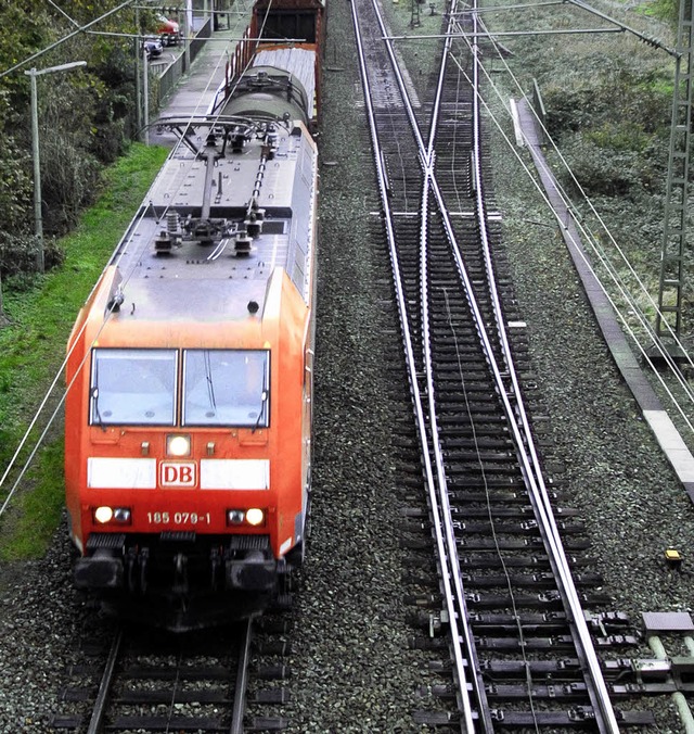 Mit dem Ausbau der Bahn kommen  mehr Z...ssenen Schallschutzfenstern schlafen.   | Foto: Bamberger