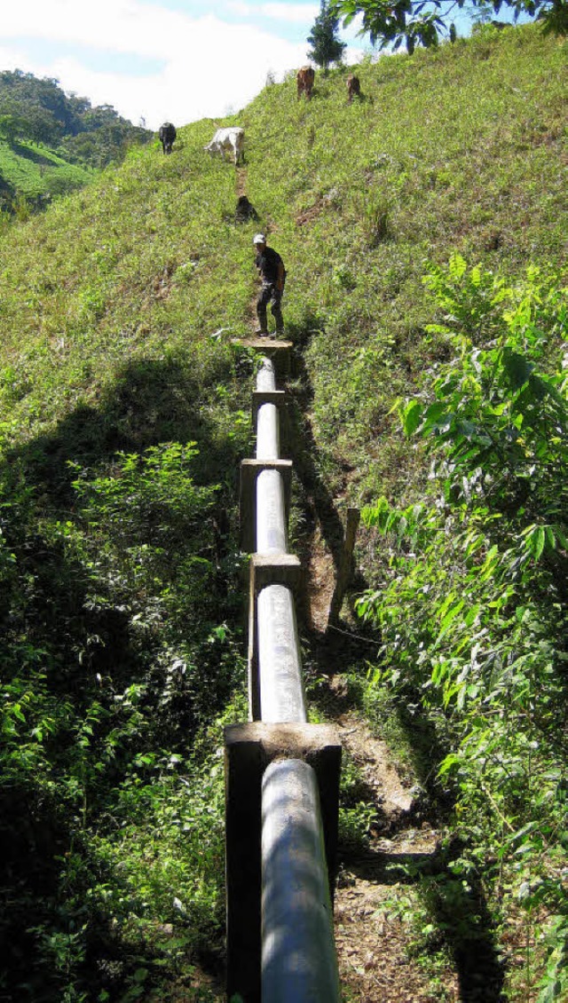 Ungepflegt und morsch: die gespendete Wasserleitung  | Foto: -