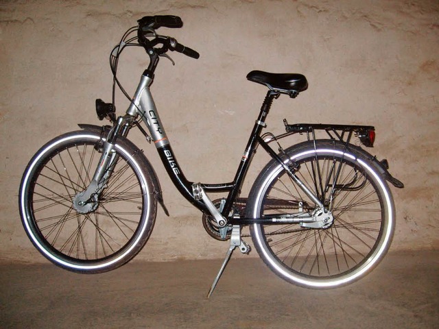 Das Fahrrad, dessen Besitzerin die Polizei sucht.  | Foto: Polizei