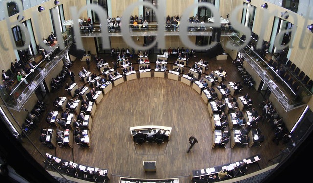 Im Plenarsaal des Bundesrates in Berli...d schon etliche Gesetze gescheitert.    | Foto: DDP