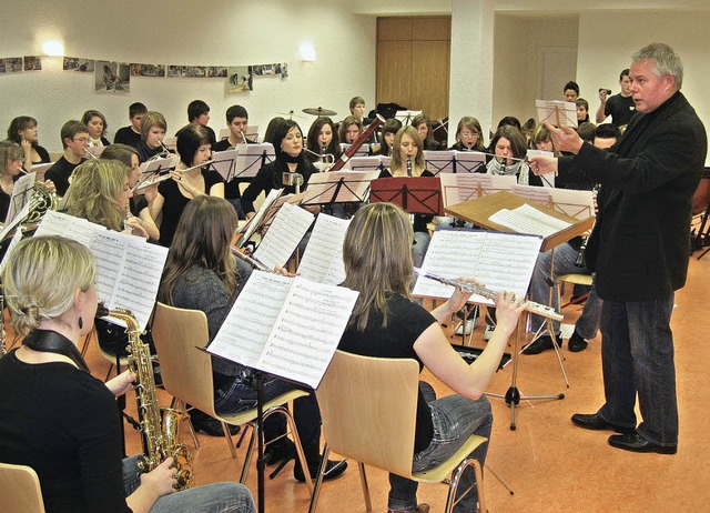 Mit einem Konzert des Jugendblasorches...n Prechtal seinen neuen Proberaum ein.  | Foto: Thomas Steimer