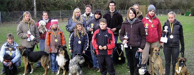 Trotz nicht einfacher Bedingungen zeig...sch und Hund ansprechende Leistungen.   | Foto: Baum