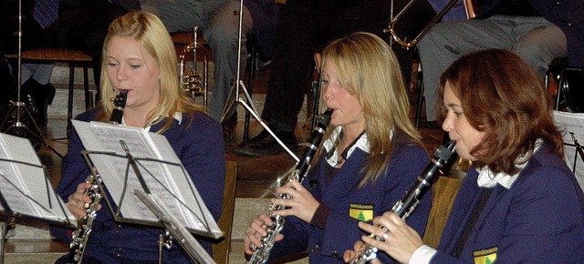 Der Musikverein Obersckingen unter de...ein Konzert in der St.-Martins-Kirche.  | Foto: Michael Gottstein