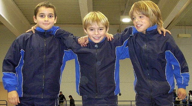 Elias Koutsoukas, Johannes Schenk und ...V Britzingen auf dem Siegertreppchen.   | Foto: privat