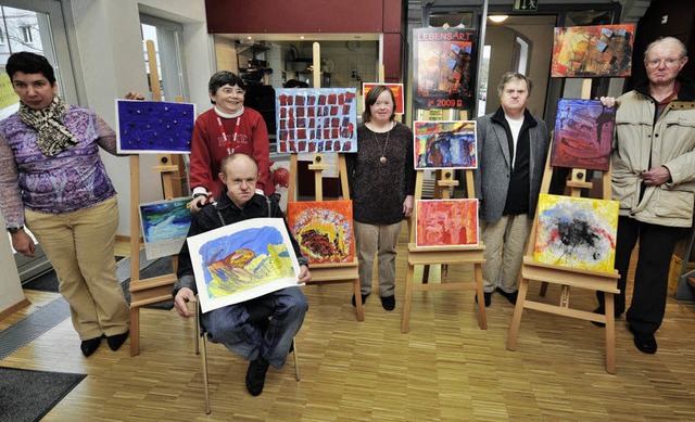 Der Caritasverband Freiburg stellte ei... dem Kalender fr 2009 zu sehen sind.   | Foto: ingo schneider