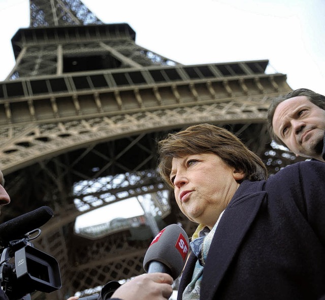 Martine Aubry gestern vor dem Eiffelturm  | Foto: afp