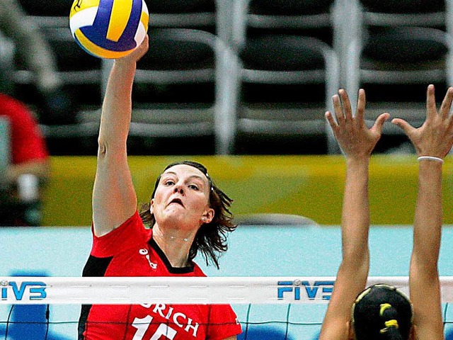 Schmettert Ende Dezember mit Istanbul ...asler Volleyballturnier: Angelina Grn  | Foto: dpa