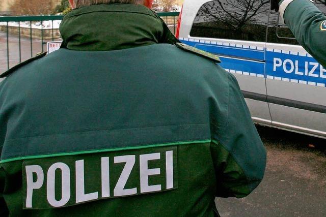 Polizei rumt Schule im Kreis Calw