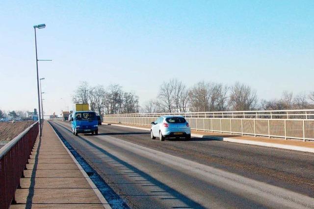 Freie Fahrt auf der Rheinbrcke