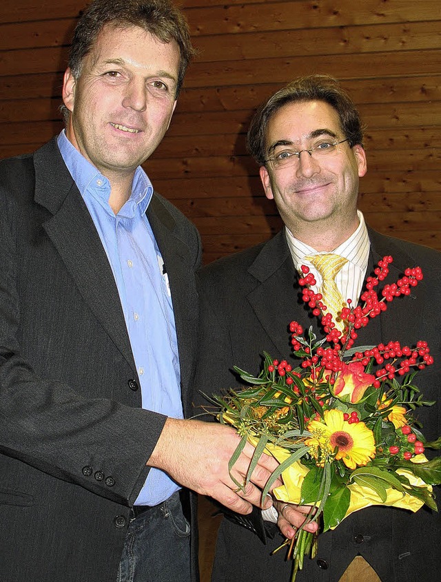 Marco Nolde, stellvertretender Vorsitz...latt, mit Professor Bernhard Richter.   | Foto: privat