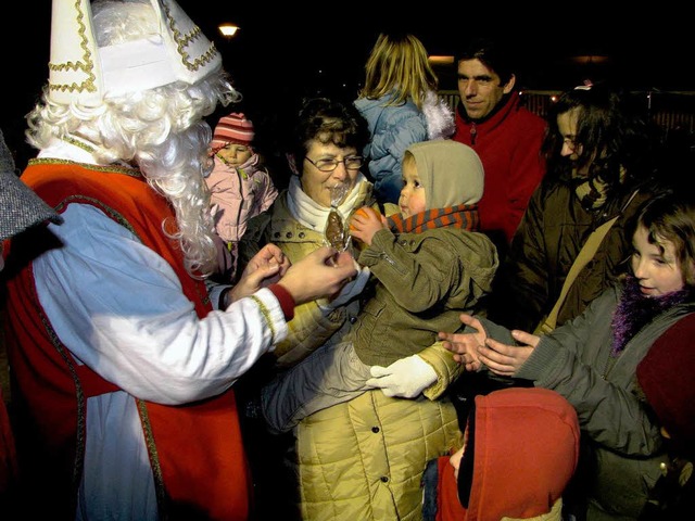 Der Nikolaus kam aus Grafenhausen zu den Kindern in Rhinau  | Foto: Stefan Merkle
