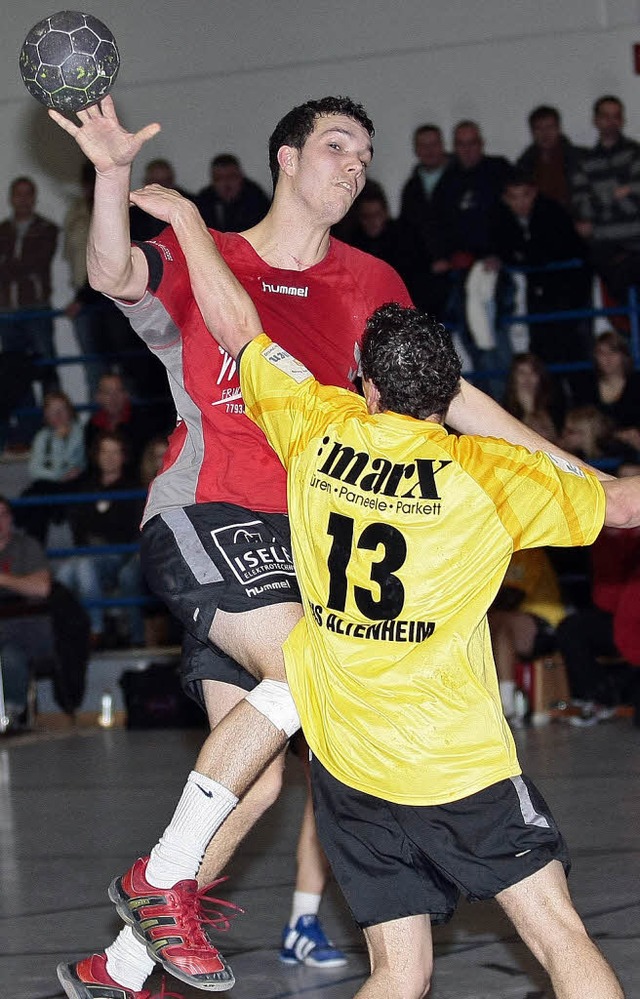 Handball Herren 2008/2009Oliver Finn (...tian Grottmann (TuS Altenheim #13) re.  | Foto: Peter Aukthun-Goermer