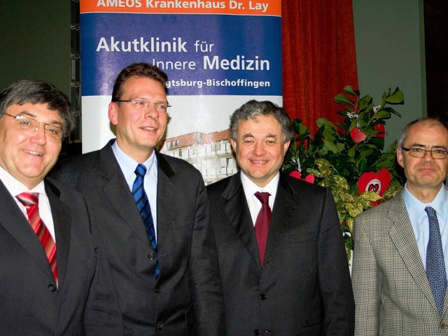 Dr. Erwin Grom, Dr. Hans Joachim Geil... informierten ber  Geferkrankungen.  | Foto: Bianka Pscheidl