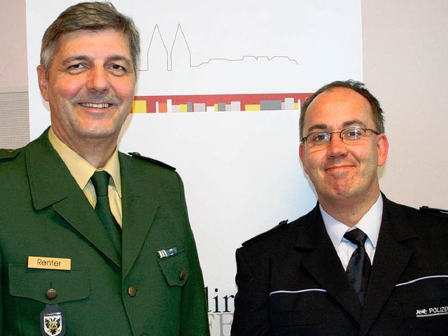 Der Ortenauer Polizeichef Reinhard Renter begrte Christian Dettweiler. 