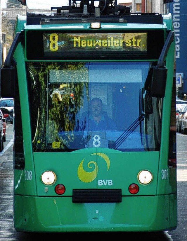 Spatenstich in Basel: Die 8er-Tram nimmt Kurs auf Weil.   | Foto: Lauber