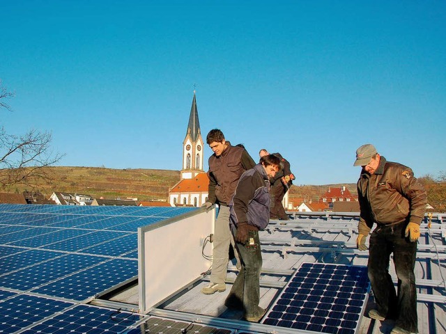 Auch  auf dem Dach der Neunlindenschule wurden Solarmodule installiert.  | Foto: Sarah-Lena Stein