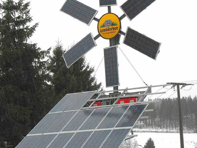 Sonnen- und Windenergie kann das kleine Kraftwerk in Unterlenzkirch produzieren.  | Foto: Manfred-G. Haderer