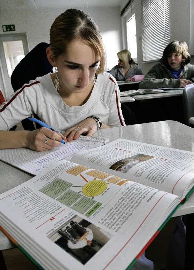 Die Zukunft der Hauptschulen auf dem Hotzenwald ist ungewiss.   | Foto: DPA